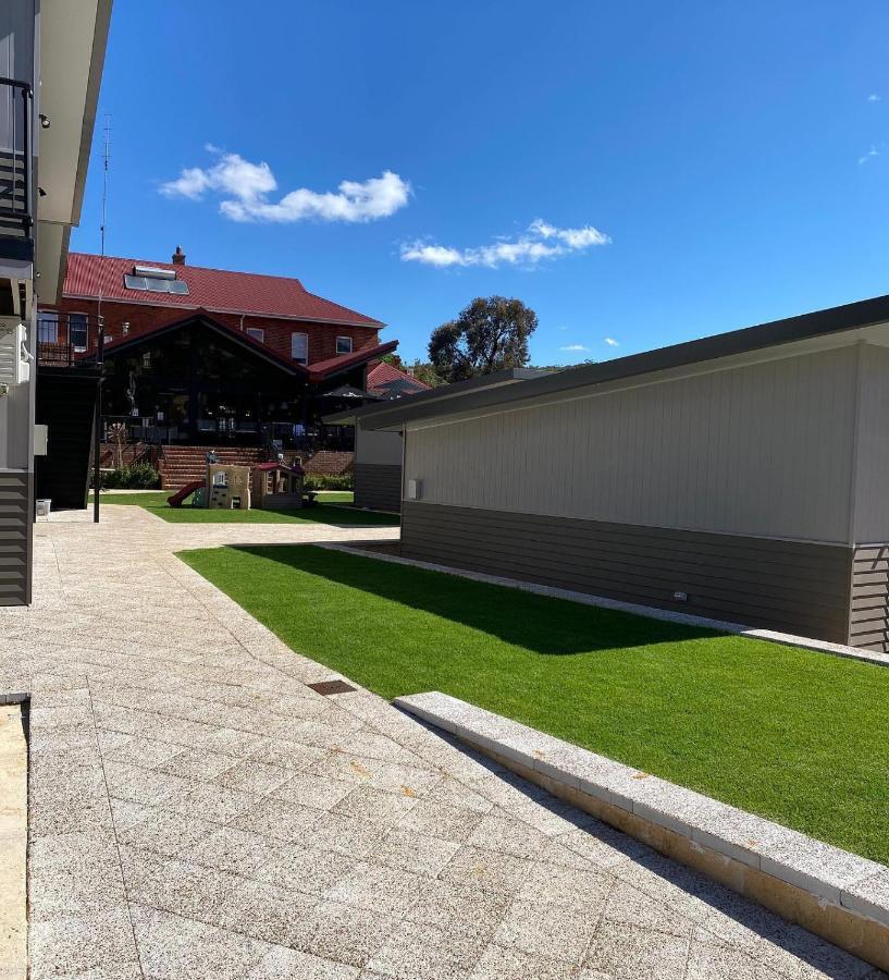 Victoria Hotel Toodyay Exterior photo